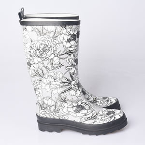 أسود ونمط أنيق عالي الفخذ للنساء - Product Image 3