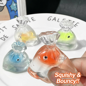 Sac transparent en forme de poisson rouge en TPR, jouet souple à presser - Jouet anti-stress à pincer pour les deux sexes à partir de 14 ans - Product Image 2