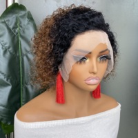 Perruque Courte Bouclée Pixie Cut 1BT4 Deep Wave avec Dentelle Transparente 13x4, Couleur Ombrée, Cheveux Humains Remy