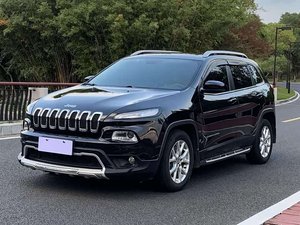 <span class=keywords><strong>Jeep</strong></span> <span class=keywords><strong>Cherokee</strong></span> 2.4L de haute valeur, édition Smart, SUV essence avec transmission à 9 vitesses et toit ouvrant panoramique, pour l'exportation - Product Image 1