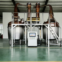 Équipement de distillerie d'alcool à double pot en cuivre de 3000 L Belle machine de distillation de whisky à col de cygne