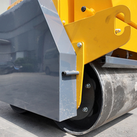 Rouleau compresseur routier compact et durable à double tambour, capacité de montée de 30 % pour le compactage de la remblais