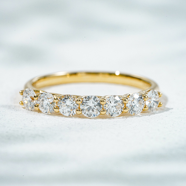Starsgem 10K Solid Gold Round Brilliant Cut IGI Certified Trendy Lab Grown Diamond Engagement Wedding Ring