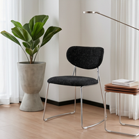 Chaise de salle à manger de style danois du milieu du siècle, design minimaliste nordique, structure en acier inoxydable, siège rembourré, pour la maison ou les restaurants