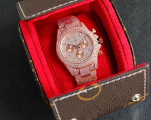 นาฬิกาข้อมือหรูหรา สแตนเลส 904 สำหรับทุกเพศ ขนาด 31 มม. กระจกแซฟไฟร์ ตัวเรือนลายดอกยิปโซฟิลลา ประดับเพชรแน่น กลไกเซโกะ พร้อมฟังก์ชั่นปลุก - Product Image 3