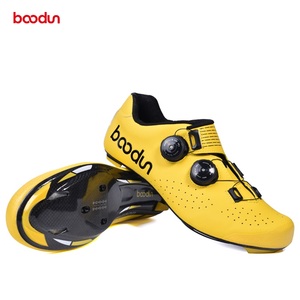 HBG 1143 personnalisé autoroute <span class=keywords><strong>VTT</strong></span> chaussures d'équitation <span class=keywords><strong>carbone</strong></span> pour homme chaussures de vélo route cyclisme <span class=keywords><strong>vtt</strong></span> chaussures serrure OEM - Product Image 2