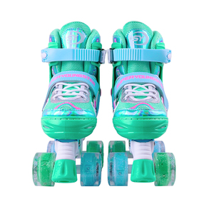 Fábrica al por mayor en Stock Patines De 4 <span class=keywords><strong>Ruedas</strong></span> Tamaño al aire libre Zapatos de patines de <span class=keywords><strong>ruedas</strong></span> ajustables Zapatos de patines de <span class=keywords><strong>ruedas</strong></span> cuádruples - Product Image 3