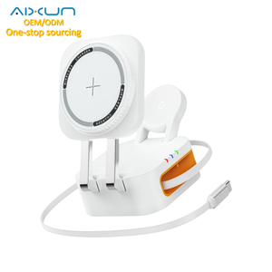 Cargador Inalámbrico Plegable 3 en 1 con Logotipo Personalizado, Estación de Carga Portátil de 15W para Teléfono, Reloj y Auriculares - Product Image 1
