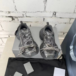 Nouvelles baskets LED épaisses de style sport inspirées des créateurs haut de gamme 3XL 2026 – Chaussures décontractées tendance pour hommes et femmes - Product Image 1