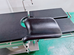 Penyangga Kaki Manual SiNuo SN-LF01 untuk Aksesoris Tempat Tidur Medis Ginekologi dan Kebidanan, Penjepit Penyangga Kaki Warna Hitam, Bersertifikasi CE Kelas I - Product Image 5