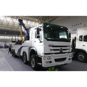 Camion de dépannage routier Howo 8*4 380HP à rotation, 43 tonnes, dépanneuse lourde à vendre - Product Image 4
