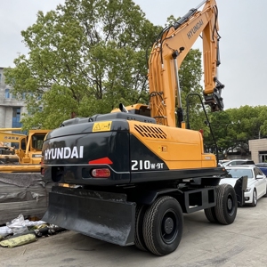 Hyundai 210W-9 d'occasion de haute qualité Machines de construction moyennes Moteur Cummins 20 tonnes Poids de fonctionnement Core Moto - Product Image 5
