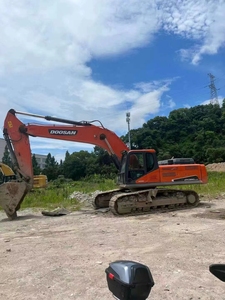 รถขุด Doosan DX380LC มือสอง ขนาด 38 ตัน สำหรับงานหนัก สภาพดี พร้อมสีเดิมจากโรงงาน - Product Image 2