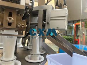 Machine automatique de remplissage et de scellage de tubes souples pour crème cosmétique / crème pour les mains / nettoyant pour le visage - Product Image 3