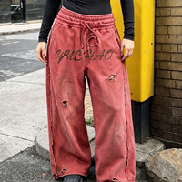 Pantalon de jogging homme en molleton 100% coton, coupe oversize, avec logo personnalisé, ourlet brut vieilli, effet délavé soleil et délavage acide, en French Terry