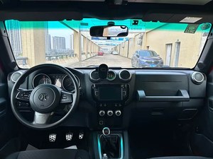 Auto Usate BAIC BJ40 SUV LHD Manuale <span class=keywords><strong>4X4</strong></span> 4WD - 2.4L Benzina - Condizioni Originali Prezzo All'Ingrosso 2014 2015 2016 - Product Image 5