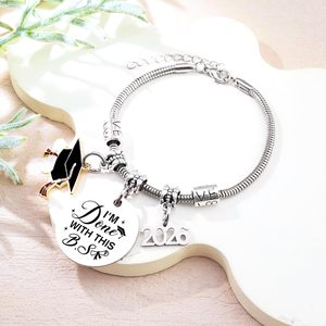 Pulsera con Dijes de Graduación 2026, Regalos Inspiradores para Graduados de Universidad, Preparatoria y Maestría - Product Image 5