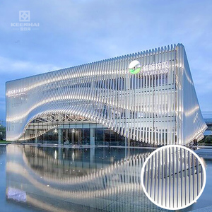 Paneles de revestimiento de pared de aluminio de lujo Sistema de fachada exterior Paneles metálicos decorativos para edificios comerciales - Product Image 1