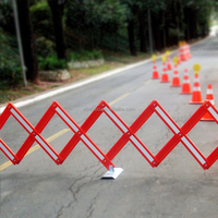 Barrière de circulation rétractable pantographique réfléchissante, signalisation routière rétractable, barrière de sécurité routière en plastique extensible jaune d'avertissement