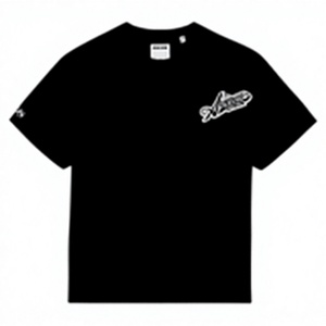 Camiseta de Algodón Negra Personalizada 100% Algodón para Hombre, Manga Corta, Cuello Redondo, Casual, con Logotipo Estampado en la Manga Izquierda, Corte Regular - Product Image 1