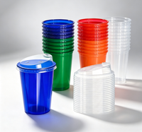 Gobelets en plastique jetables et réutilisables multicolores en gros avec couvercles rabattables pour boissons froides, fêtes, pique-niques, bars et événements