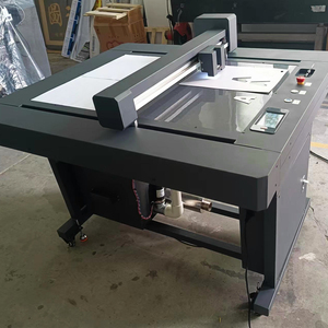 Uving 5070E Máquina troqueladora de superficie plana digital Plotter de corte plano Máquina plegadora corrugada - Product Image 5
