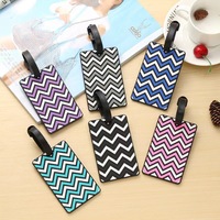 Étiquettes de bagage personnalisées en PVC ondulé laminé, porte-étiquettes de valise avec logo et code QR imprimés, porte-clés de bagage vierges en silicone pour sublimation