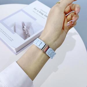 ساعة يد <span class=keywords><strong>Apple</strong></span> طراز 8 7 6 بأبعاد 38 مم و40 مم و42 مم و44 مم و41 مم و45 مم وملونة بألوان الحلوى وتتميز بتصميم رفيع ومكونة من ثلاث خرز ساعة يد مزودة بحزام للحمل + حافظة - Product Image 6