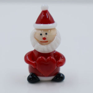 Figurine de Père Noël miniature personnalisée en verre de Murano, artisanat de Noël fait main avec style féerique - Product Image 4