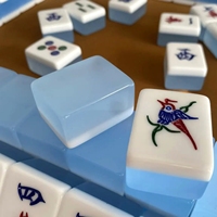 Lot de 144 tuiles de Mahjong chinoises en acrylique gelée de qualité supérieure – Tuiles de Mahjong gravées et colorées, ensemble de Mahjong en gelée glacée