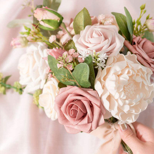 Flores Artificiales Combinadas en Tonos Cálidos Taupe <span class=keywords><strong>y</strong></span> Nude, 25 Piezas <span class=keywords><strong>de</strong></span> Rosas Realistas con Tallo para Centros <span class=keywords><strong>de</strong></span> Mesa <span class=keywords><strong>de</strong></span> Boda <span class=keywords><strong>y</strong></span> Decoración <span class=keywords><strong>de</strong></span> Mesa - Product Image 3