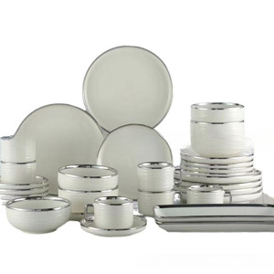 Juego de Vajilla Nórdica de Cerámica de 32 Piezas para Uso Diario, Tazón Moderno para el Hogar con Borde Dorado, Platos Creativos para Frutas, Platos Combinados Creativos - Product Image 5