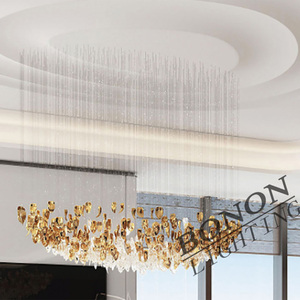 Candelabro de cristal de tamaño personalizado para salón de hotel, diseño de plumas de hoja hecho a mano para exposición, departamento de ventas, ingeniería disponible pequeña - Product Image 1