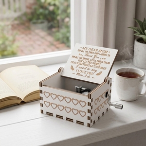 Carillon in Legno 'You Are My Sunshine' Inciso al Laser, Scatola Musicale Vintage in Legno, Regalo per Famiglia, Compleanno, Festività - Product Image 5
