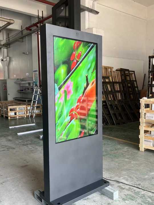 55 Inch Outdoor Floor Standing Interactive Waterproof LCD Digital ...