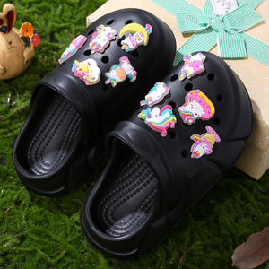 Unisex New Summer Garden EVA Clogs Jungen Mädchen Sneaker Flache Strands andalen Leichte Wassers chuhe für Kinder Bedrucktes Design Lässig - Product Image 3
