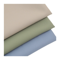 Tissu en polyester filé teint 150D 100% 120 GSM respirant/imperméable à séchage rapide et résistant aux plis pour vêtements de sport garçons extérieur