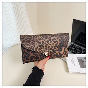 Monedero de Mujer con Estampado de Leopardo, Cartera Corta Plegable de Cuero PU, Tarjetero para Mujer, para Uso Diario, Bolso de Mano para Mujer - Product Image 2