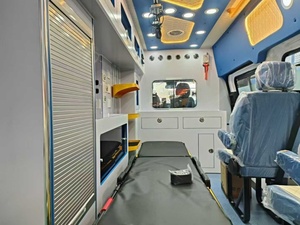 Ambulancia diésel a precio de fábrica, 4X2, vehículo de traslado médico, ambulancia automática con volante a la derecha - Product Image 6