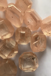 สีแฟนซีสร้างขึ้นในห้องปฏิบัติการ Cvd ขนาดใหญ่สังเคราะห์หลวม Uncut เพชรหยาบ HPHT สีชมพู - Product Image 3