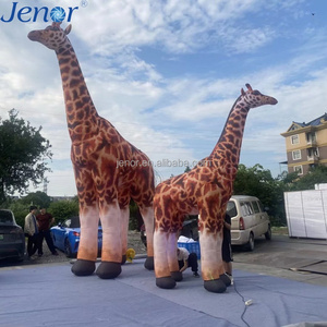 La Jirafa Inflable se Puede Personalizar para Uso en Zoológicos, Circo, Fiestas o como Decoración Publicitaria - Product Image 1