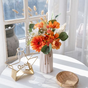 Bouquet de fleurs artificielles CallaFloral Orange en plastique Décoration d'intérieur Décoration de mariage CF01409 - Product Image 1