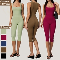 Combinaison moulante une pièce pour femme en nylon et élasthanne, sans manches, col carré, douce, pour le yoga et la gym, avec effet froncé aux jambes