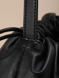 Factory Custom Black Genuine Leather Eco-Friendly Waterproof Bucket Bag Zipper Closure Single Strap Unisex Daily Use <b>Handbag</b> - Product Image 5