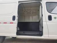Nouveau design toit haut Dongfeng ev cargo van 11.68 cbm cargo body diesel cargo van bus