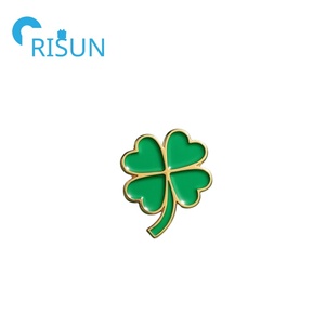Sản xuất men màu xanh lá cây bốn lá cỏ ba lá Pin huy hiệu tùy chỉnh may mắn bốn lá ve áo pin tùy chỉnh St. Patrick của ngày <span class=keywords><strong>shamrock</strong></span> Pin - Product Image 4