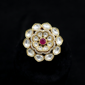 Bague Kundan en laiton plaqué, forme fleur, style victorien, 12349Kundan, tendance pour femmes, pour fêtes et mariages. - Product Image 1