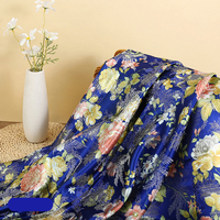 Hochwertiger 150cm Breiter Weicher Gewebter Bestickter 100% Polyester Seidensatin Blumenmuster Grüner Brokatstoff für Kleider Polsterung Mädchen
