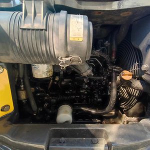 Mini-excavatrice sur chenilles Komatsu PC40 d'occasion, 4 tonnes, avec bras pivotant, à vendre - Product Image 5