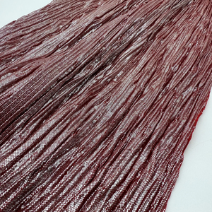 Feuille plissée tissu vente chaude de haute qualité 100% Polyester or estampage crêpe femmes robe de soirée bagages tissu pour vêtements - Product Image 2